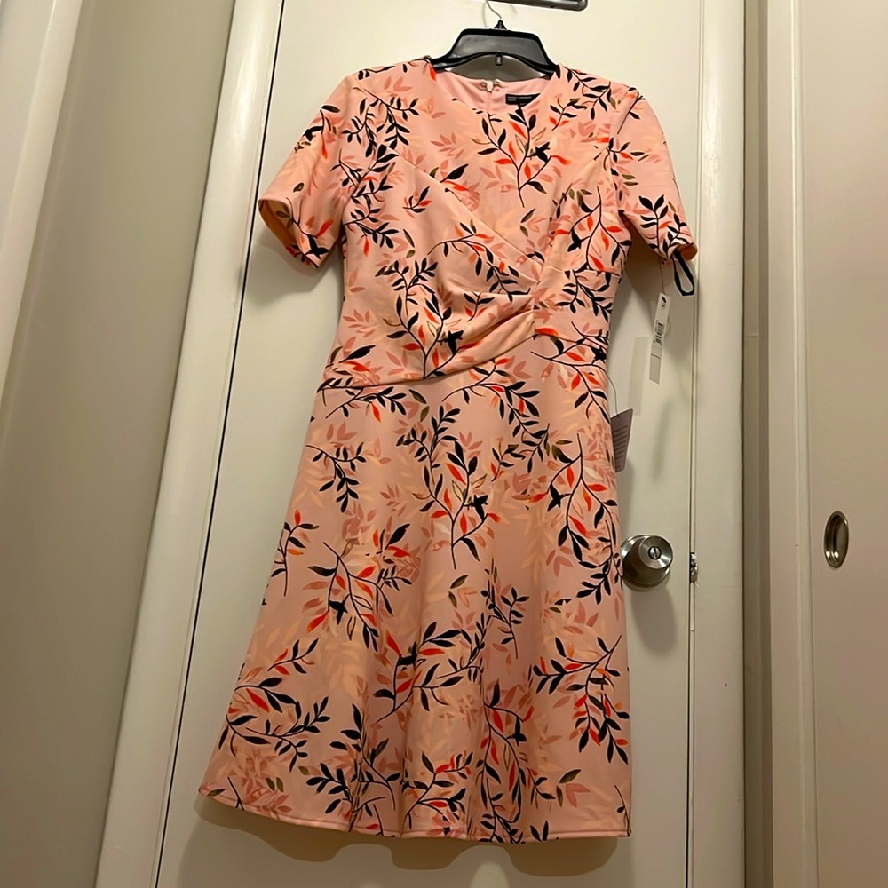 NWT 🏷️ Maggy London Dress 🩷